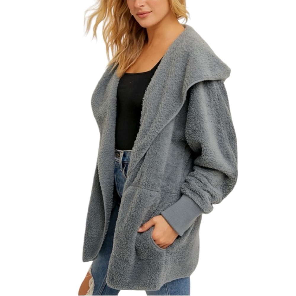 Hooded Soft Plush Women's Jacket with Pockets - Picture 4 of 5